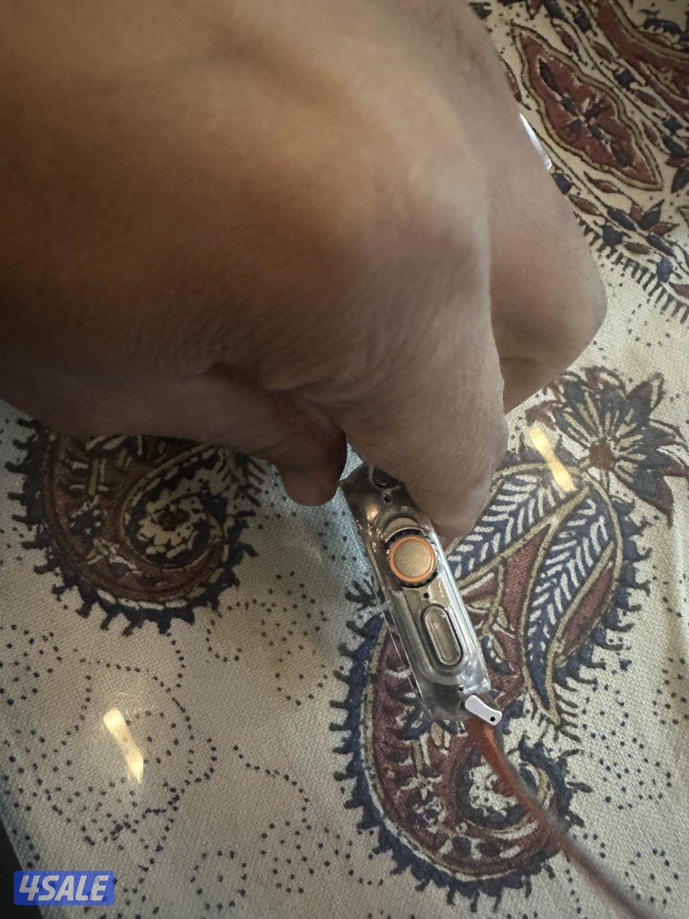 ساعة ابل ألترا إصدار 1 مع الكرتونة و الشحن بدون اي خدوش استعمال خفيف3