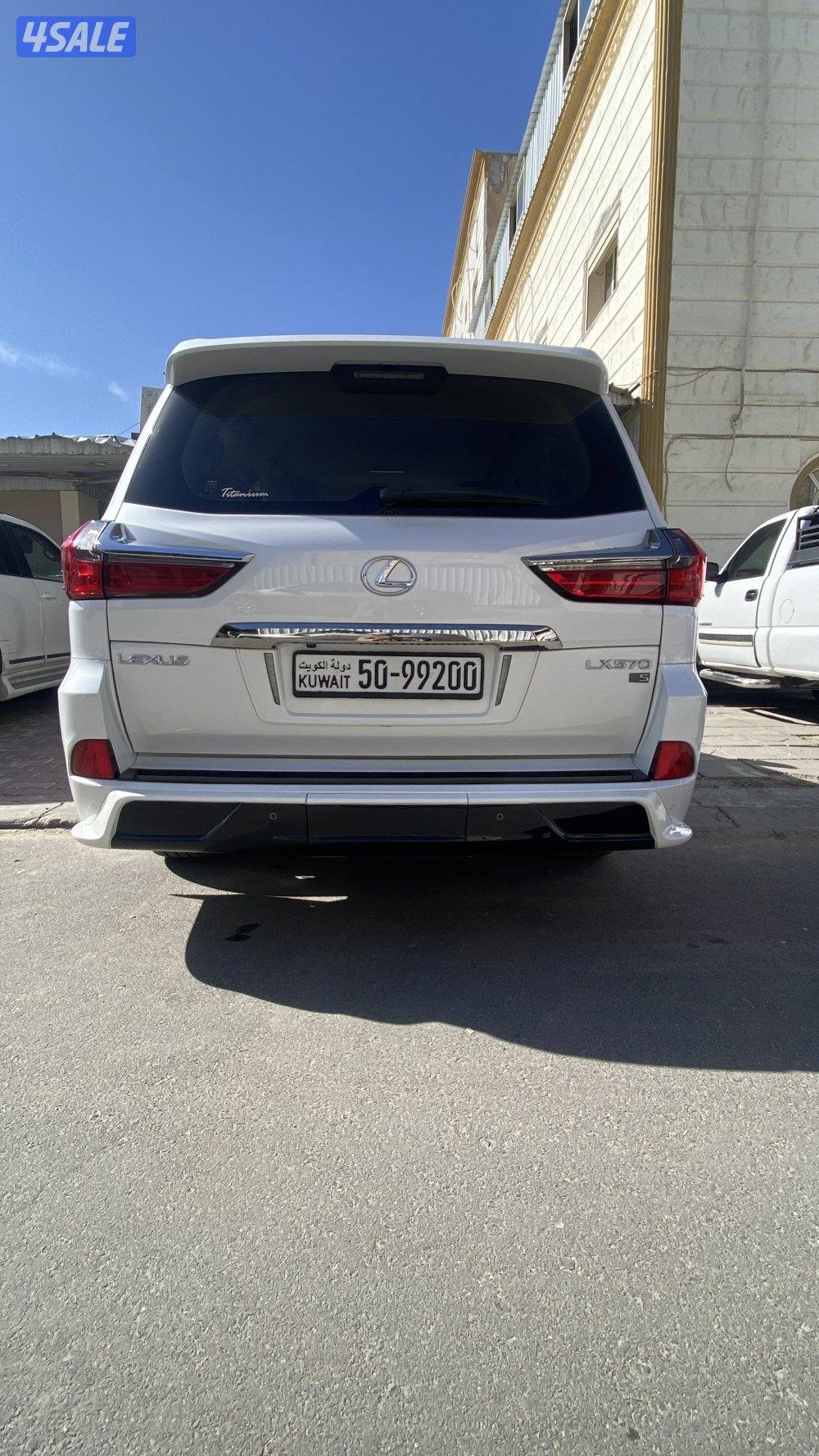 للبيع جيب لكزس كامل المواصفات شرط الفحص 20169