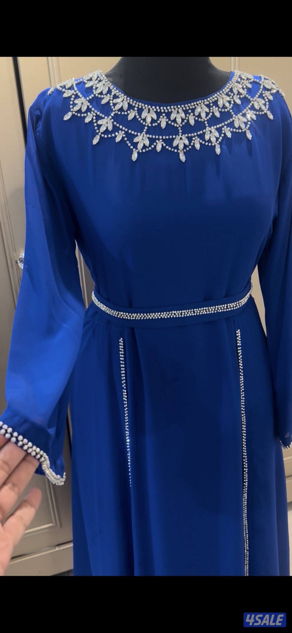 ملابس استقبال للبيع1