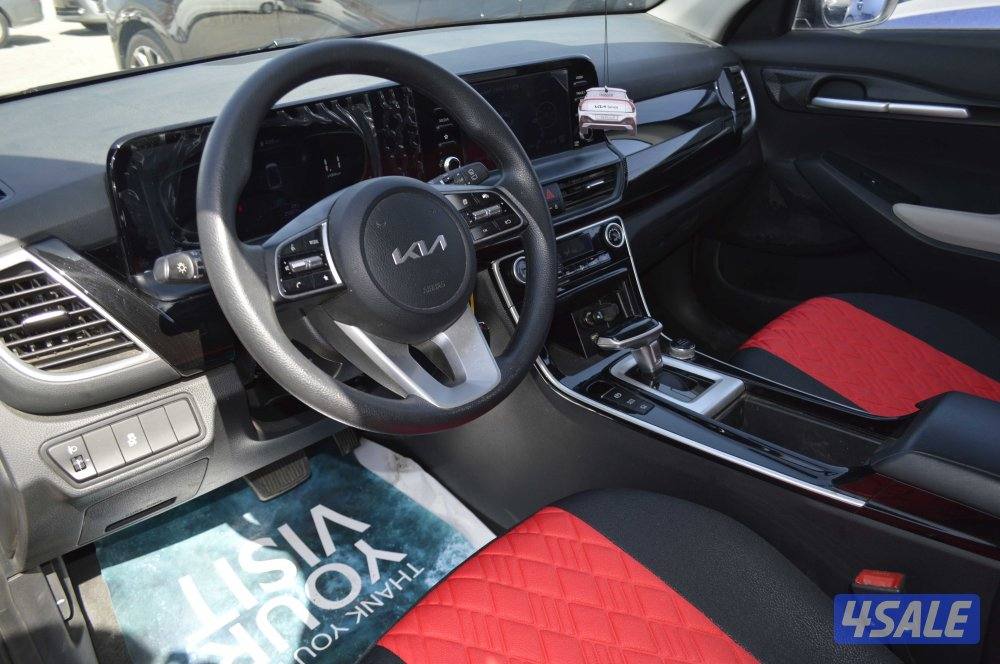 2024 Kia Seltos | 1.5L FWD | Excellent Condition9