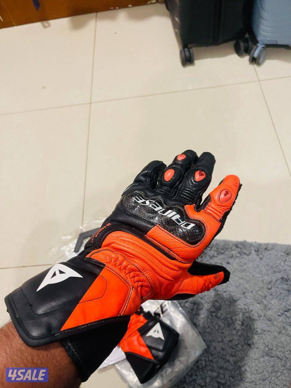 Dainese gloves1