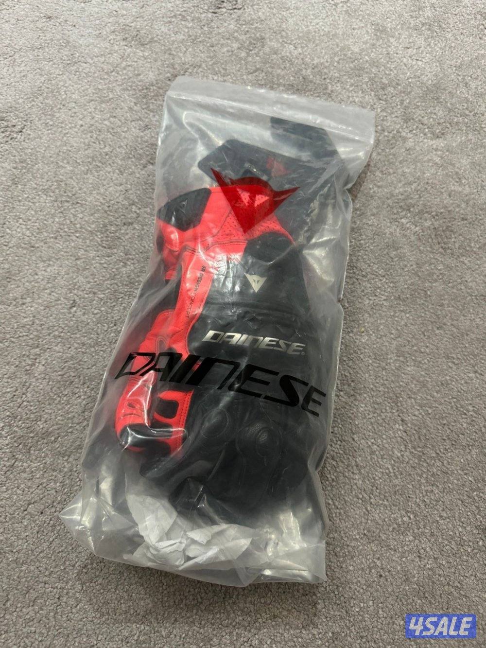 Dainese gloves4