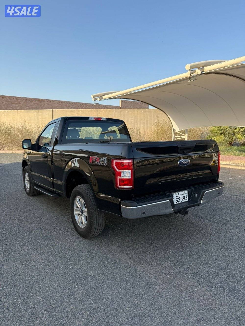 للبيع وانيت فورد f-150 دبل قير4