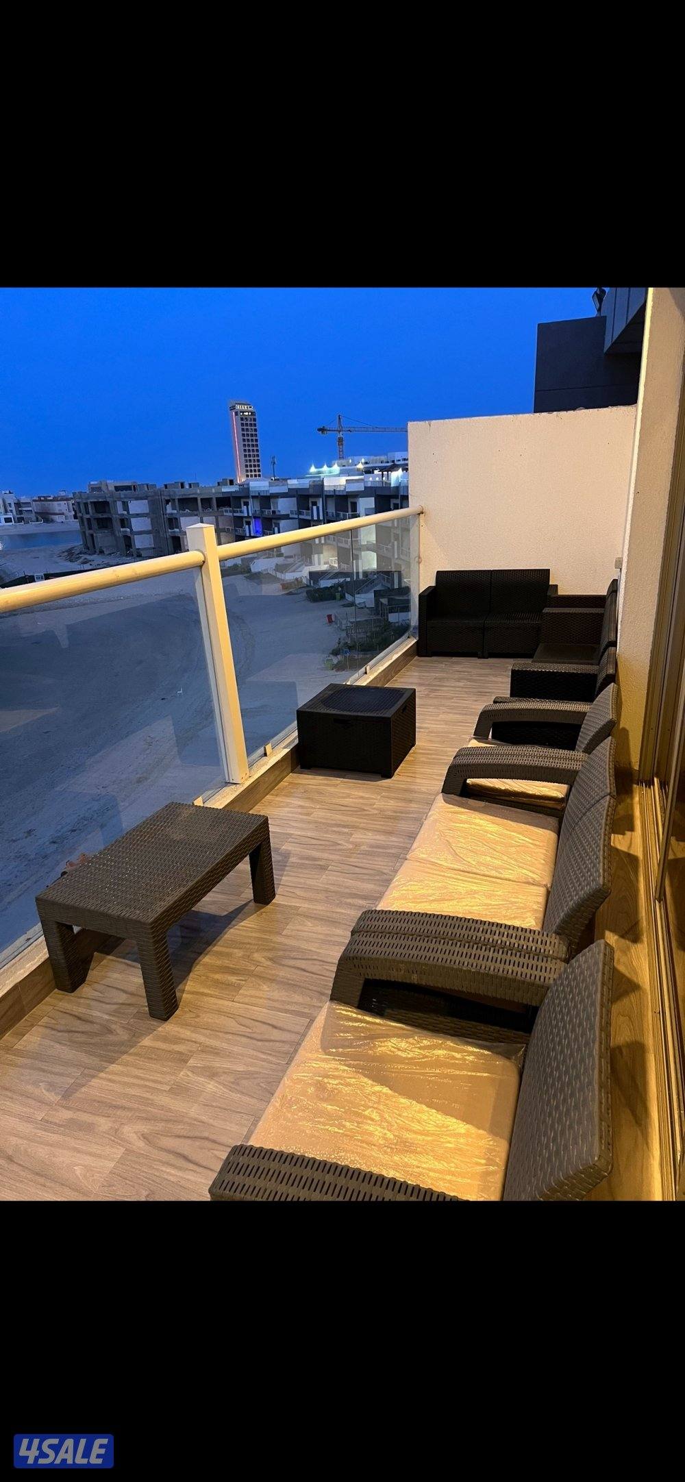 للبيع منتزه المهنا 6 مقابل الخور الدور 33