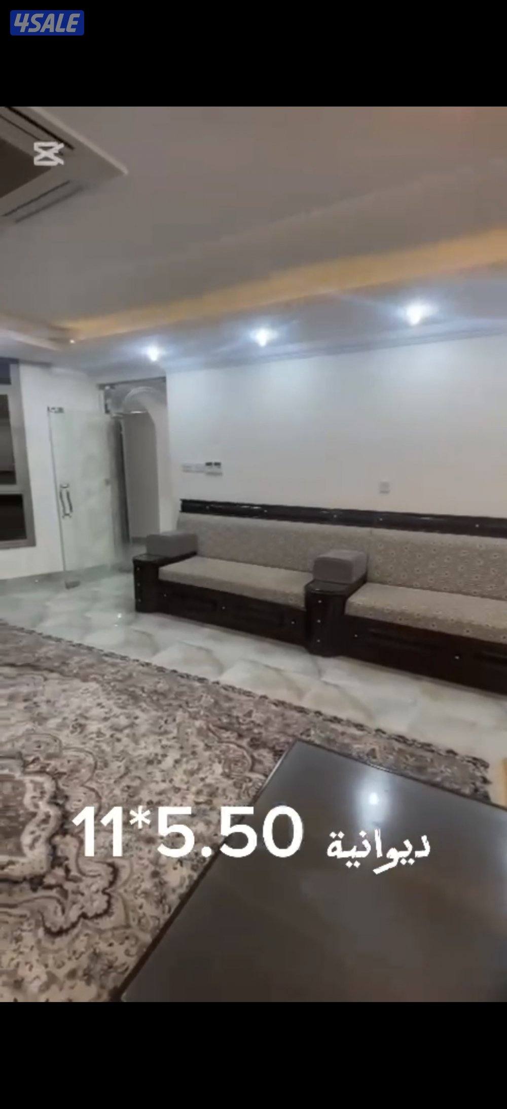 للبيع بالنعيم دورين ونصف ارضي و3شقق بيت موقع زاويه2