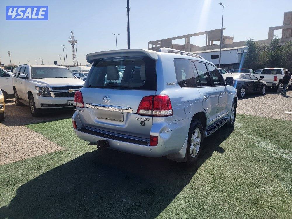 تويوتا  - لاندكروزر  VXR5