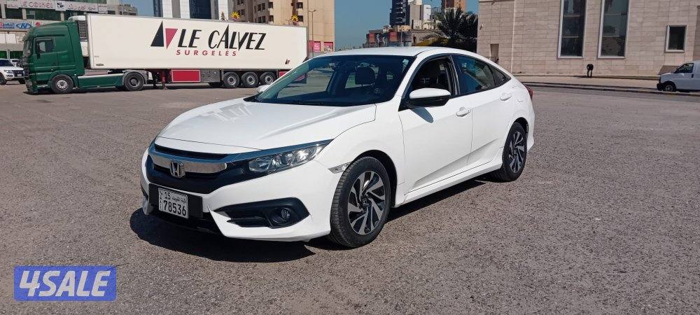 هوندا سيفيك 2017 عداد قليل 113 ألف كم بحالة الوكالة1