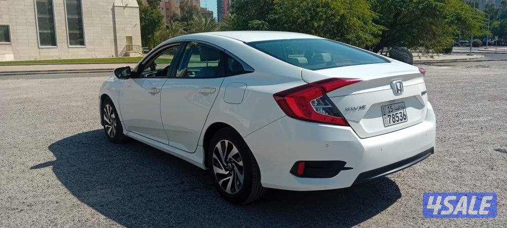 هوندا سيفيك 2017 عداد قليل 113 ألف كم بحالة الوكالة3