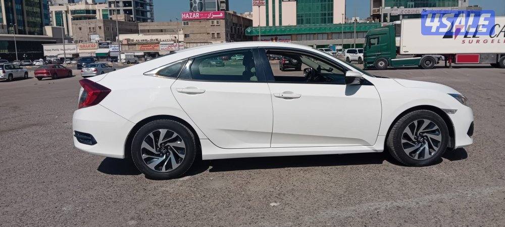 هوندا سيفيك 2017 عداد قليل 113 ألف كم بحالة الوكالة6