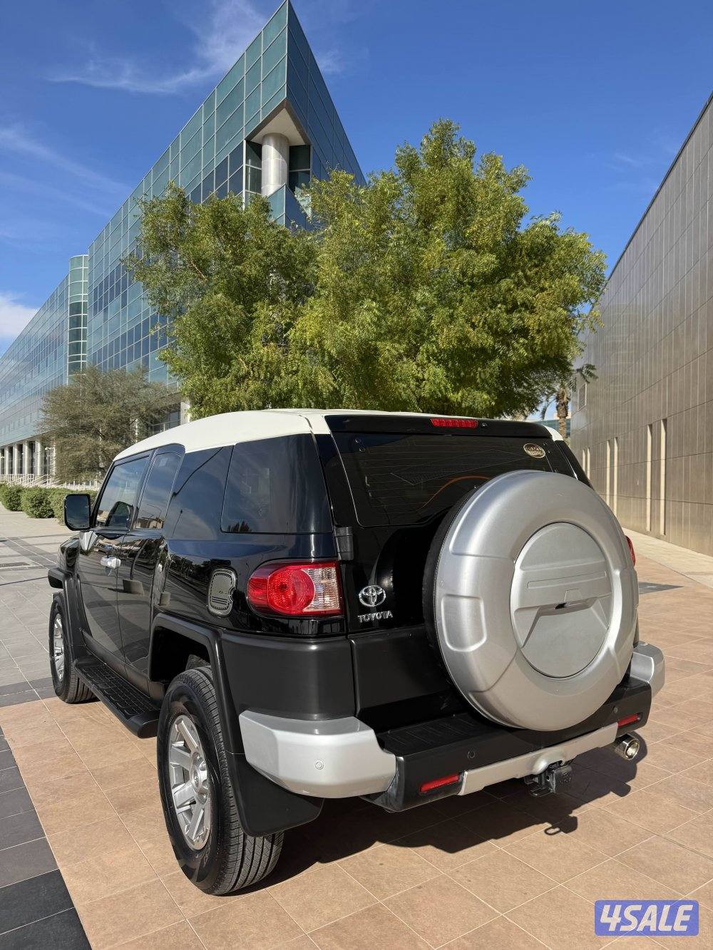 تويوتا FJ كروزر موديل 20211