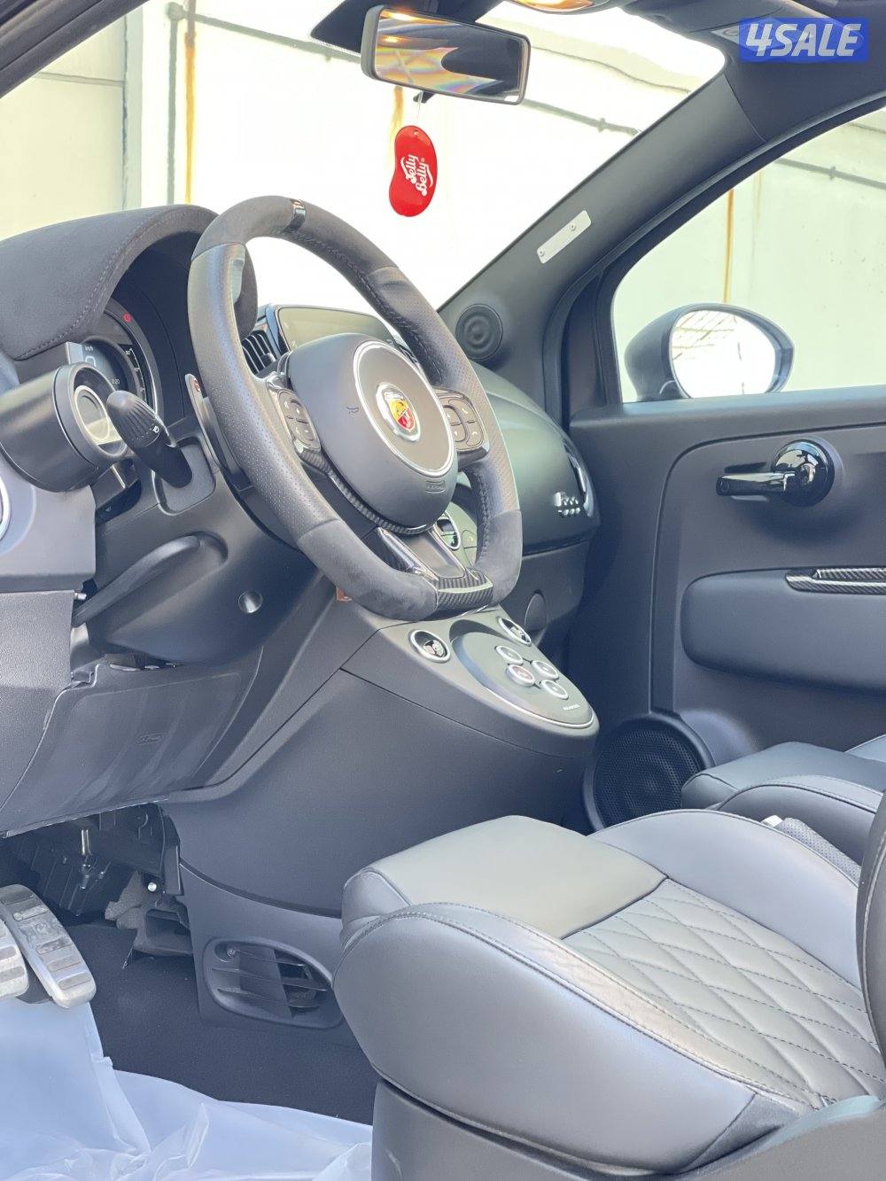 للبيع فيات ابارث 695 موديل 2024 وارد الوكالة صبغ الوكالة9