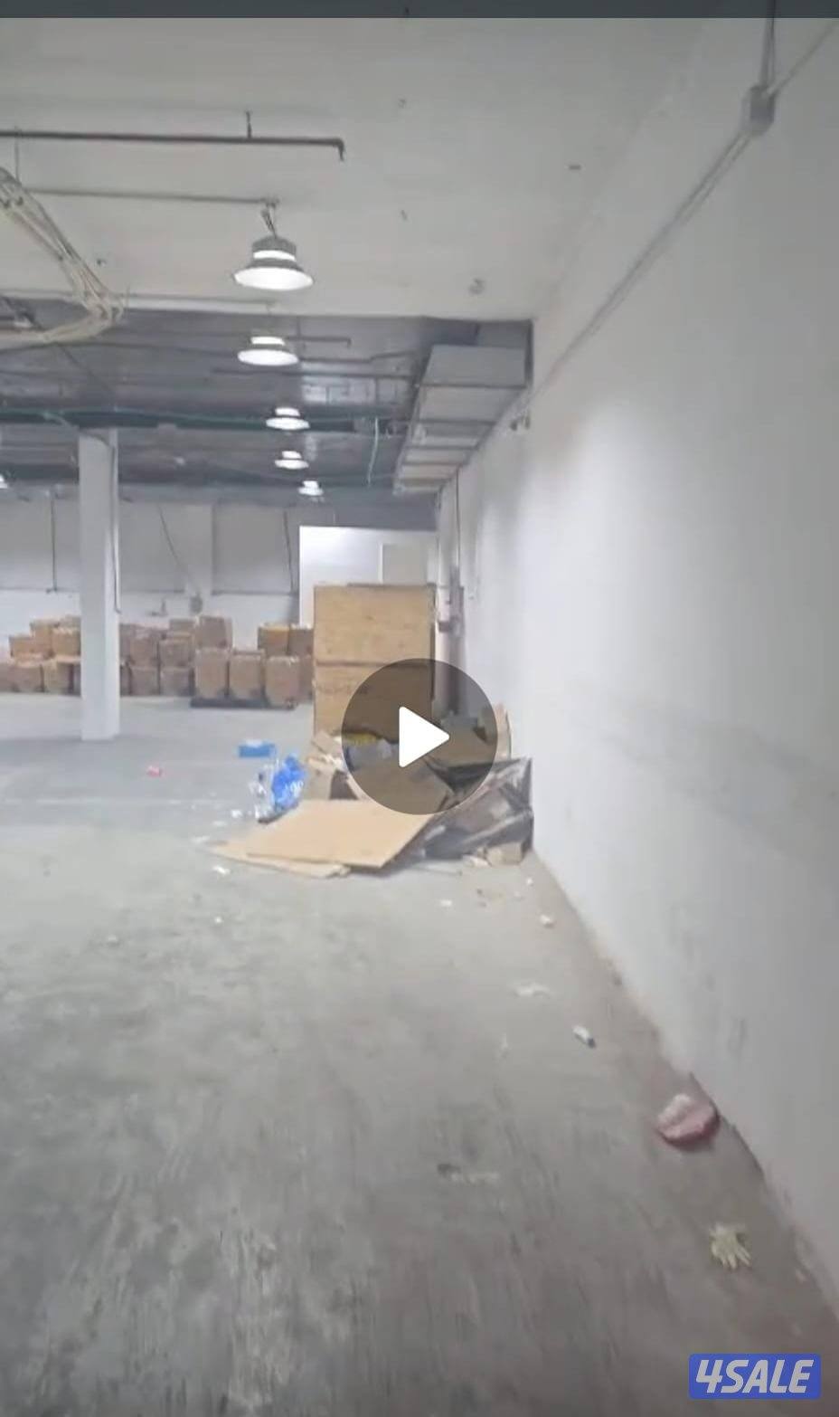 مخزن للايجارفي الشويخ مرخص الف متر رجاء التواصل واتساب0