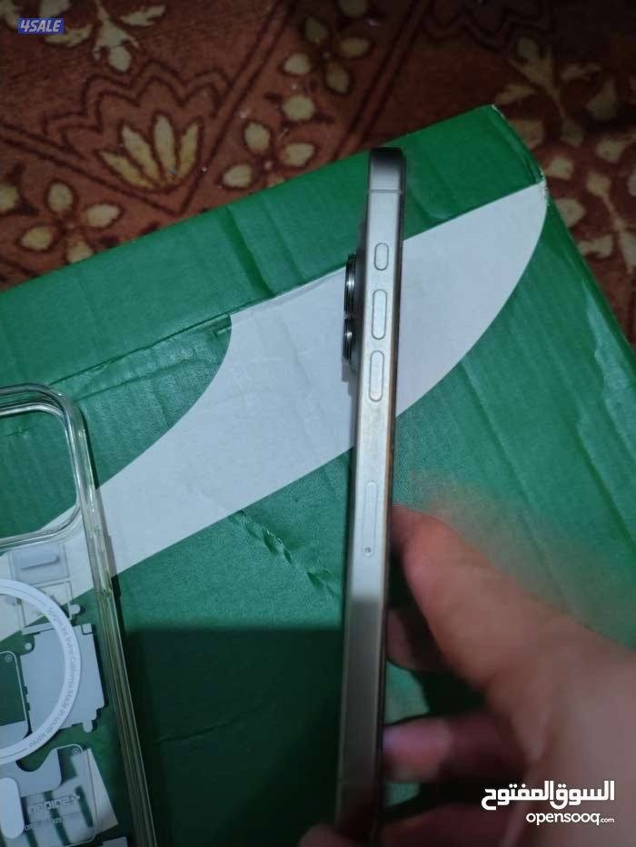 ايفون ١٥برو ماكس ٨٦ بطاريه0