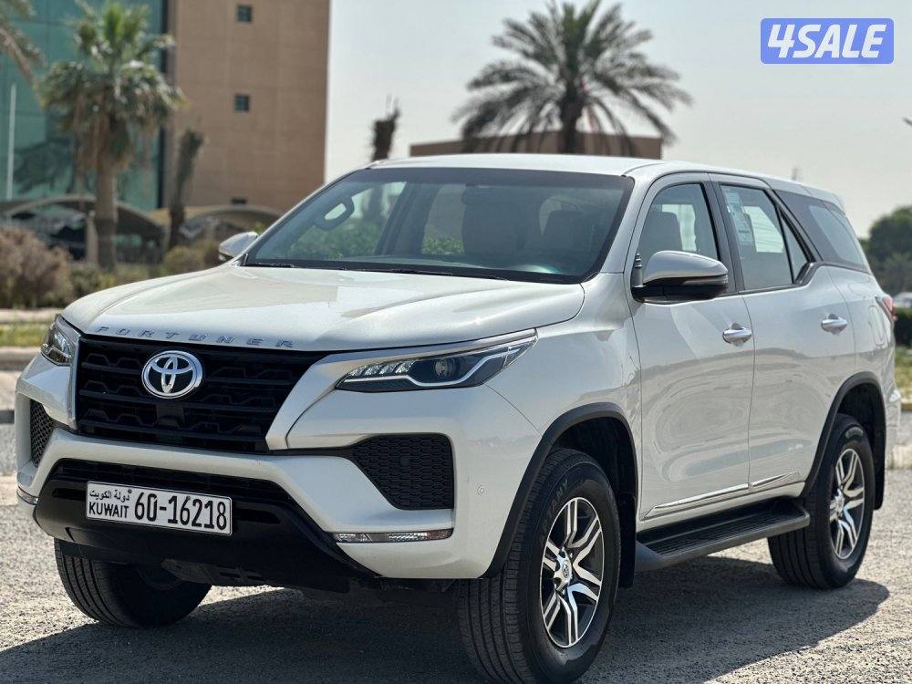 للبيع تويوتا فورتنر وارد الوكالة الساير1