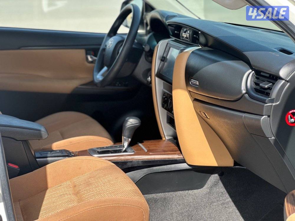 للبيع تويوتا فورتنر وارد الوكالة الساير4