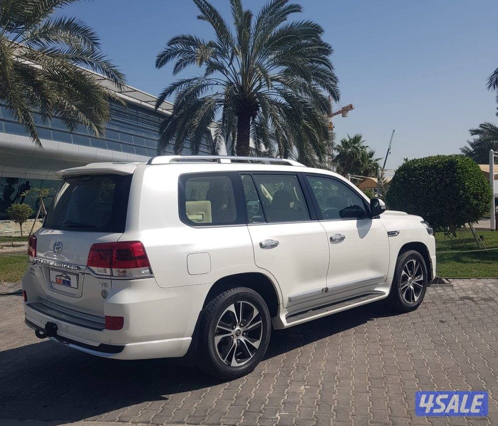للبيع تويوتا لاندكروز قراند تورينق موديل 2021 عداد 1852