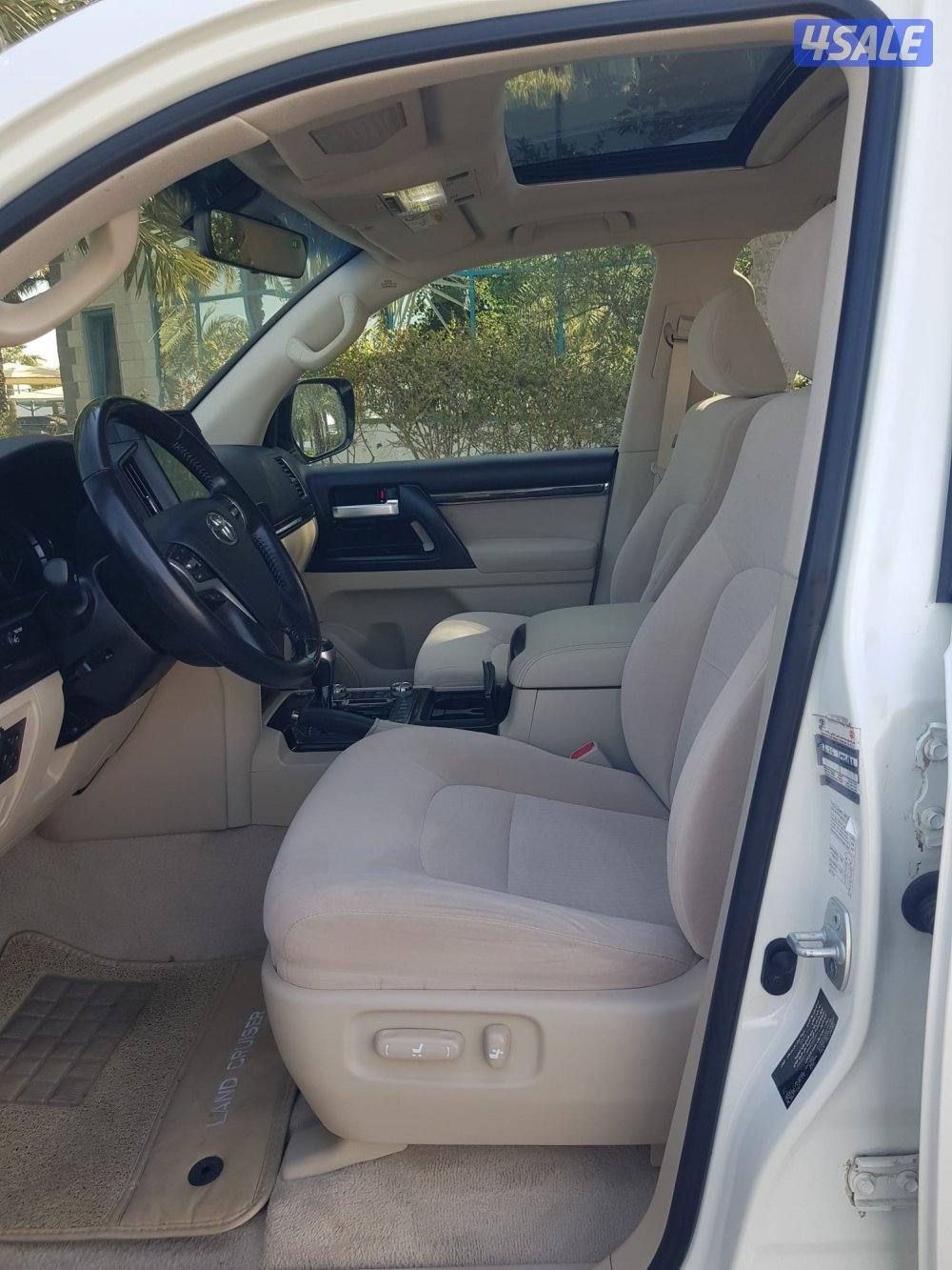 للبيع تويوتا لاندكروز قراند تورينق موديل 2021 عداد 1854