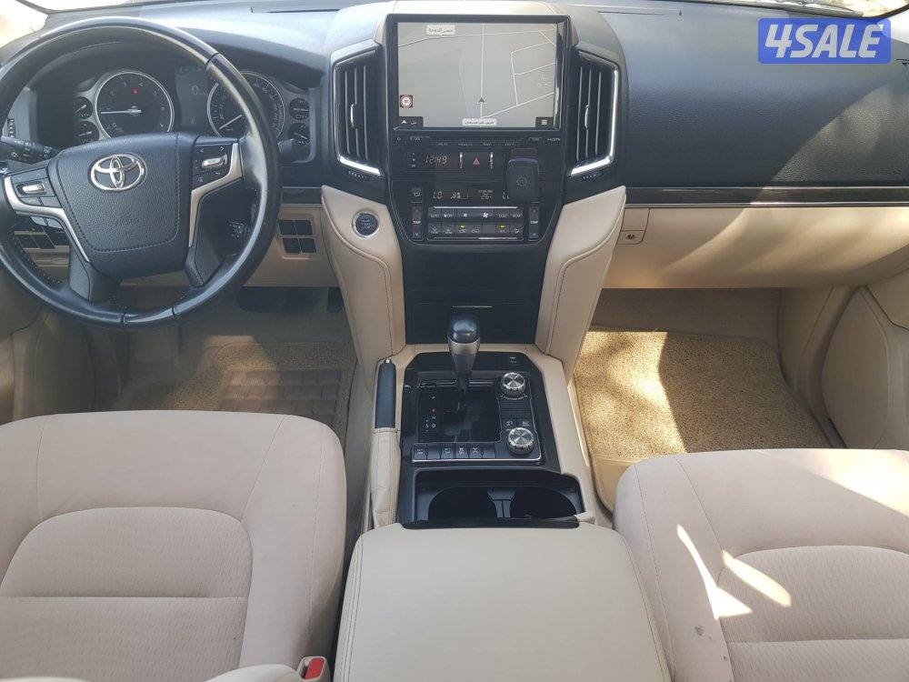 للبيع تويوتا لاندكروز قراند تورينق موديل 2021 عداد 1855