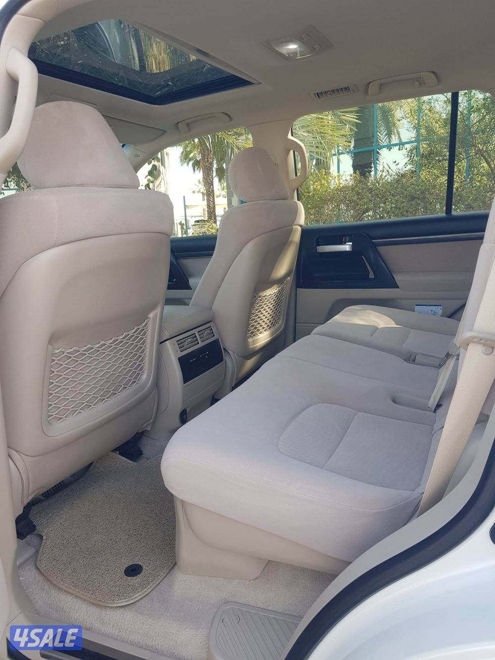 للبيع تويوتا لاندكروز قراند تورينق موديل 2021 عداد 1856