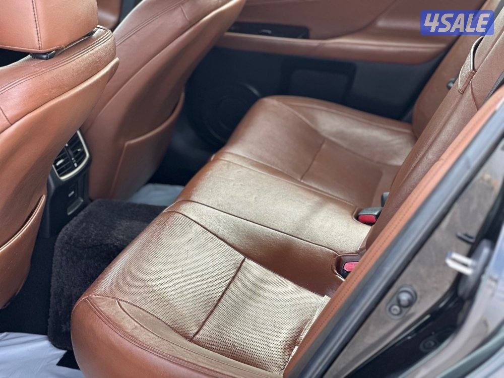 للبيع لكزس GS250 ماشي ١٩٠ الف كيلو4