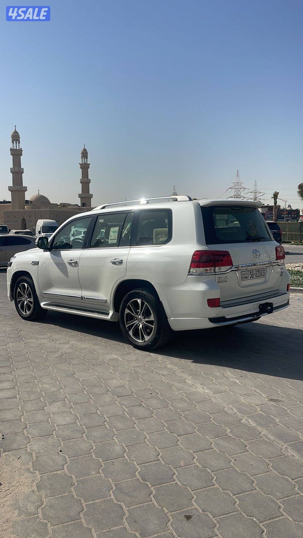 لاند كروز تورنق 2021 جلد الفل صبغ وكاله3