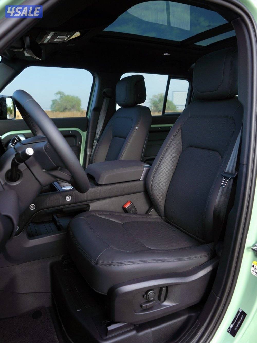 ديفندر 2023 اصفار جديد غير مستخدم8