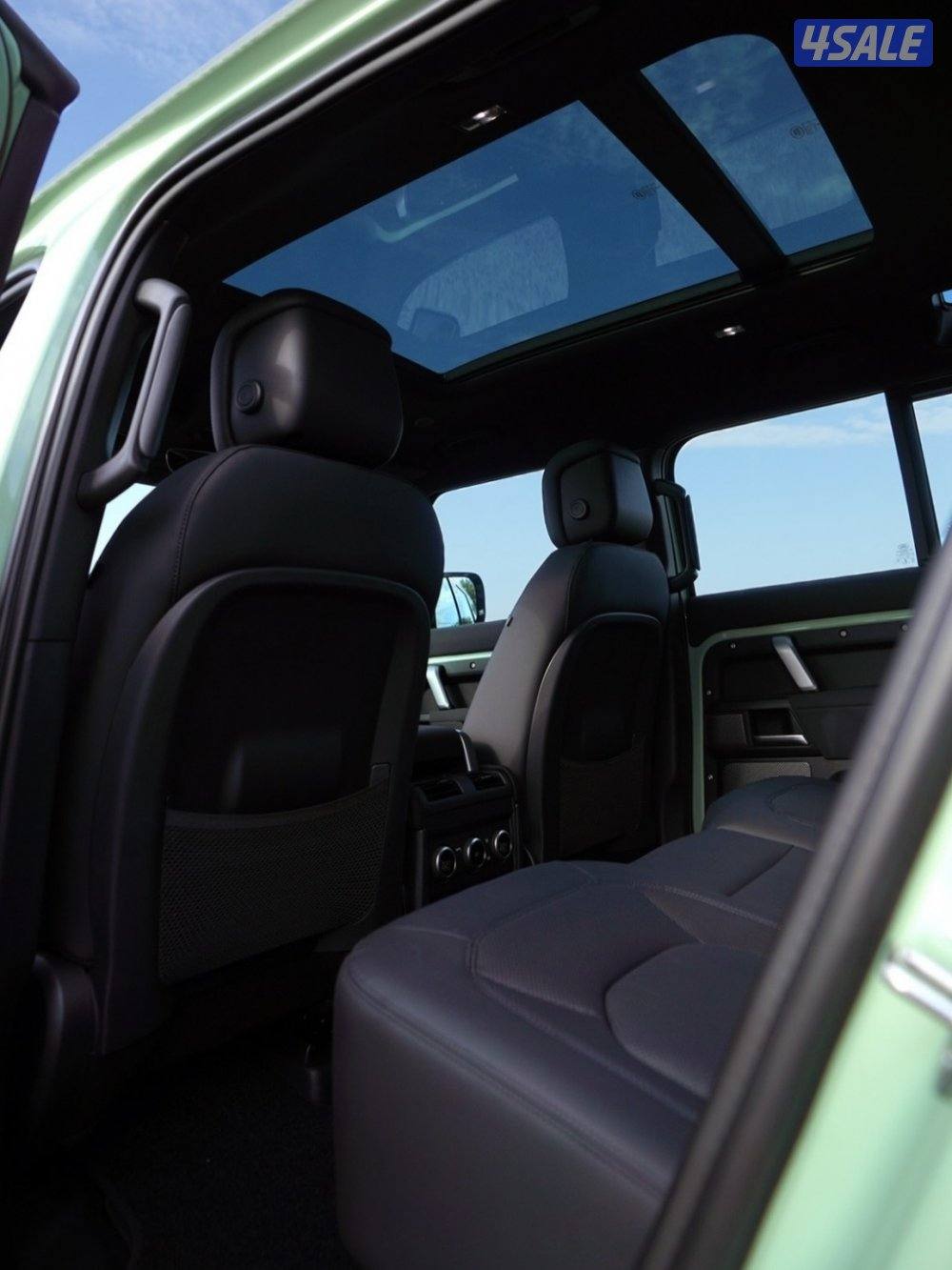 ديفندر 2023 اصفار جديد غير مستخدم13