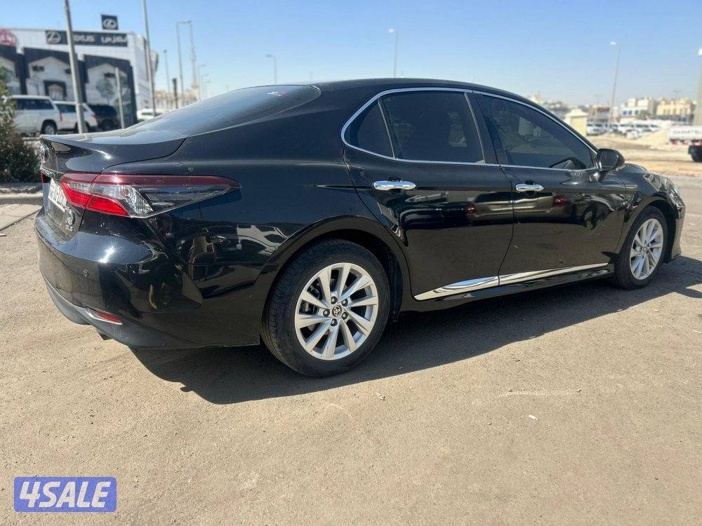 تويوتا  كامرى V4 -GLE موديل 2024 ماشى 81.000 k.m وارد الساير3