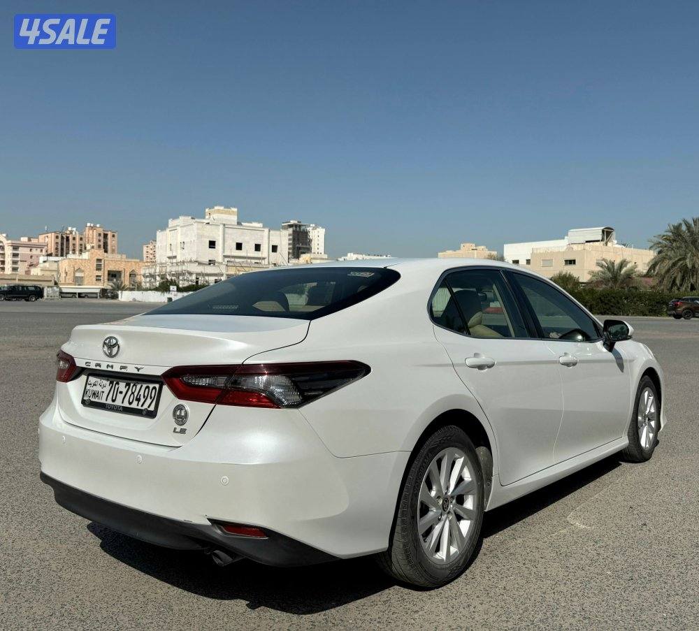 بحالة الوكالة تويوتا كامري LE الساير 2023 ماشي 21 الف فقط صبغ الوكالة6