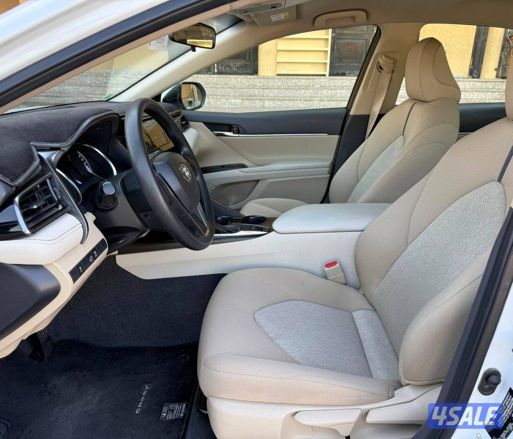 بحالة الوكالة تويوتا كامري LE الساير 2023 ماشي 21 الف فقط صبغ الوكالة10