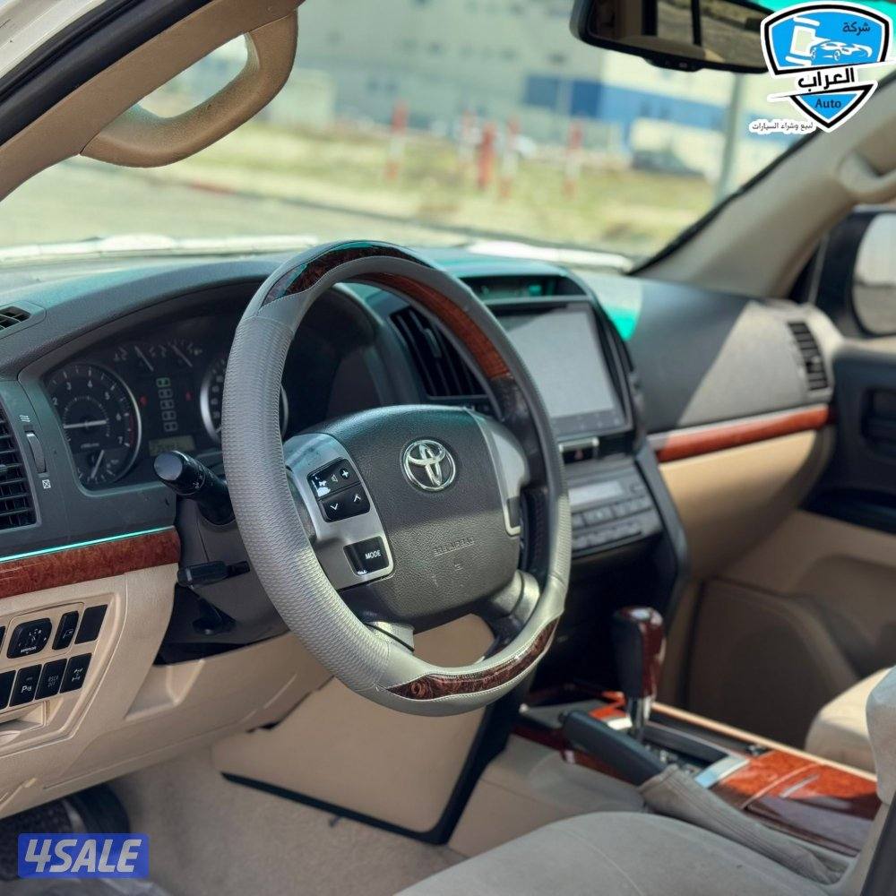 تويوتا لاند كروزر6