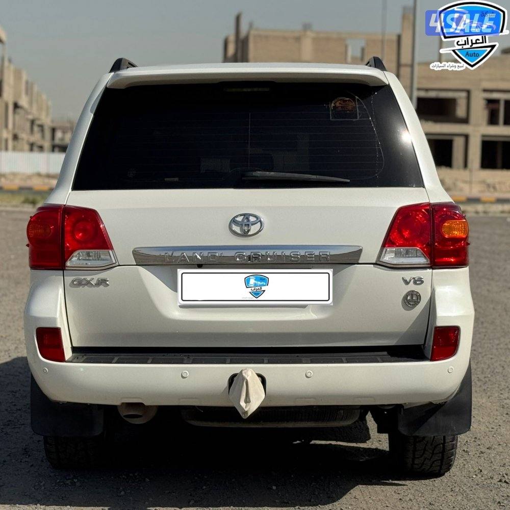 تويوتا لاند كروزر10