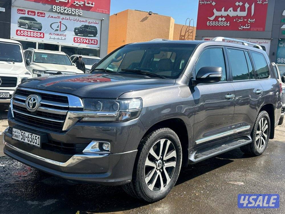 لاند كروزر GX.R-قراند تورينق .V8 موديل 2019 ماشى 423.000 k.m0