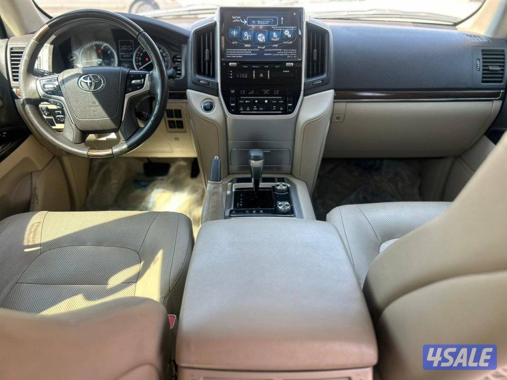 لاند كروزر GX.R-قراند تورينق .V8 موديل 2019 ماشى 423.000 k.m6