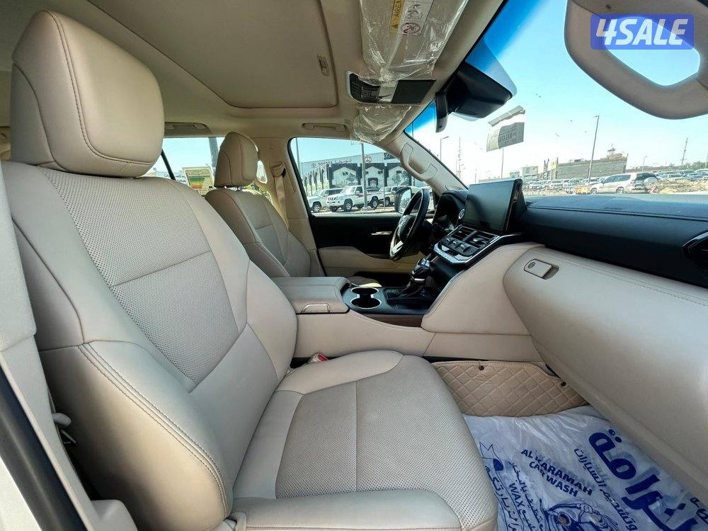 تويوتا لاند كروزر GX.R AEROs twin turbo.V6 موديل 2024 ماشى 92.000 k.m5