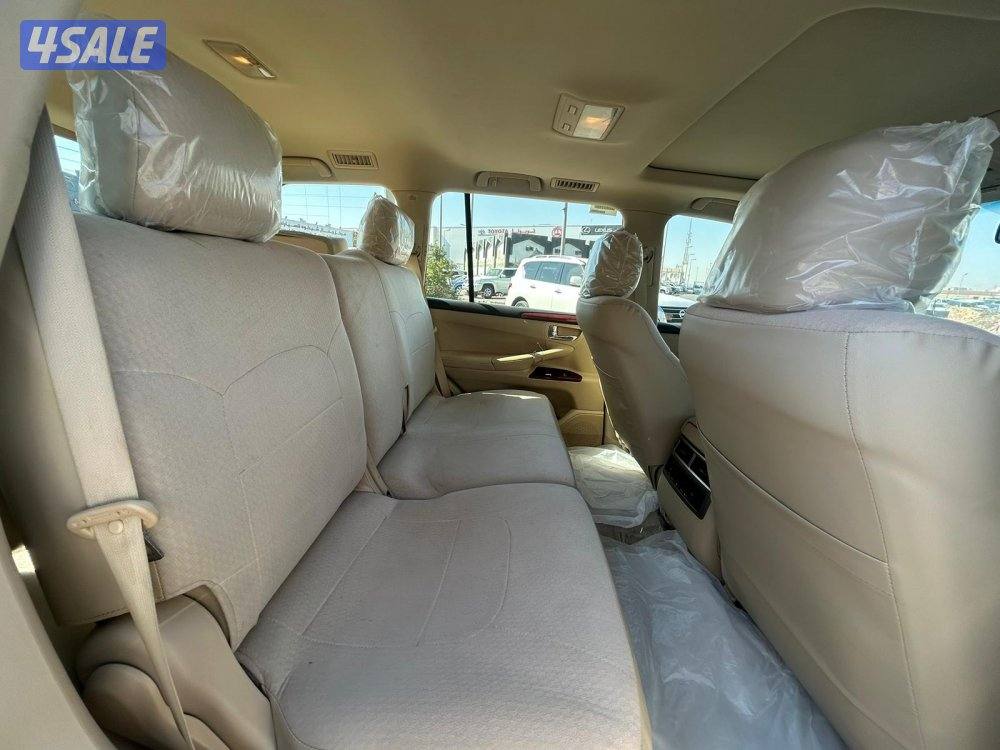 لكزس LX570 درجة ثانيه  موديل 2013 ماشى 393.000 k.m  وارد الساير4
