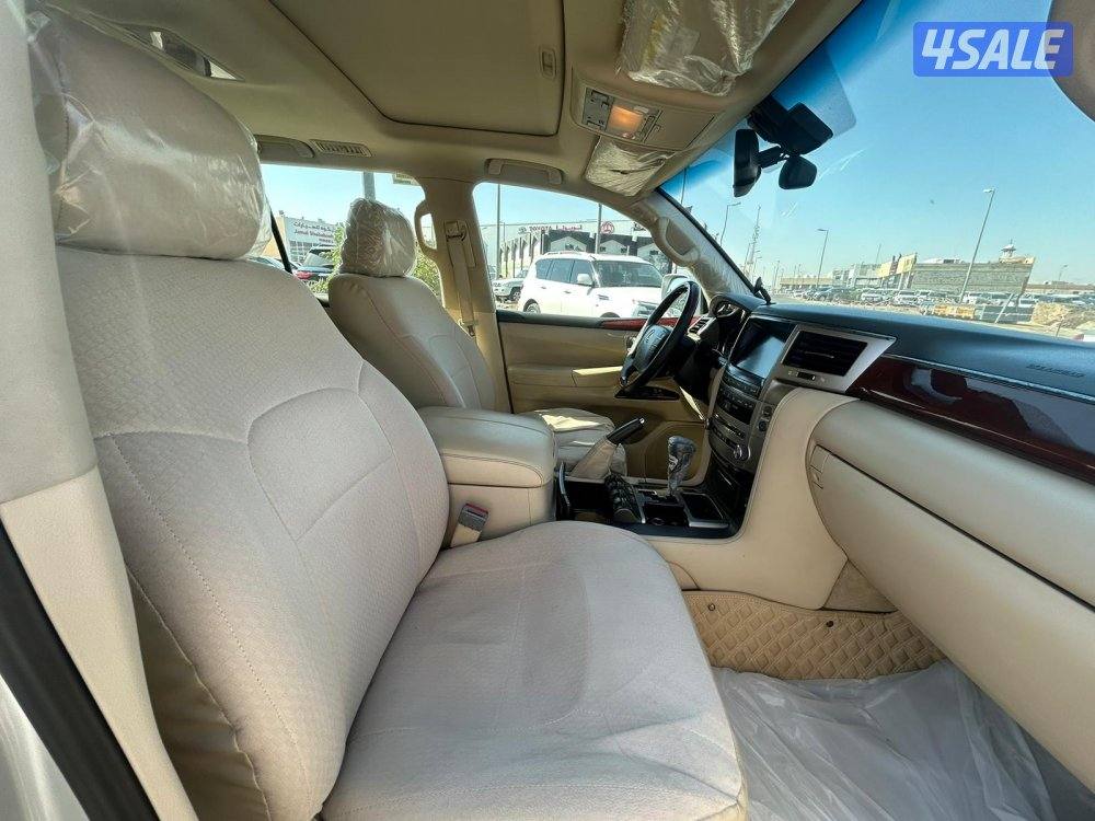 لكزس LX570 درجة ثانيه  موديل 2013 ماشى 393.000 k.m  وارد الساير5