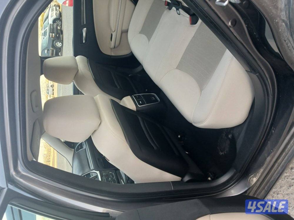 كرايزلر C300 موديل 2019 بهبهاني9