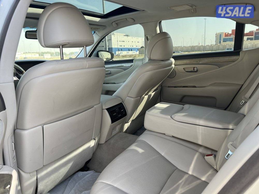 للبيع لكزس LS460موديل20134