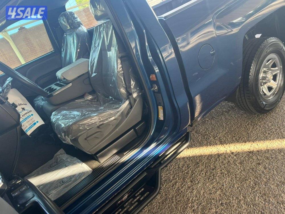 للبيع وانيت سلفرادو 20184