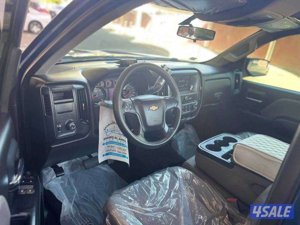 للبيع وانيت سلفرادو 20185