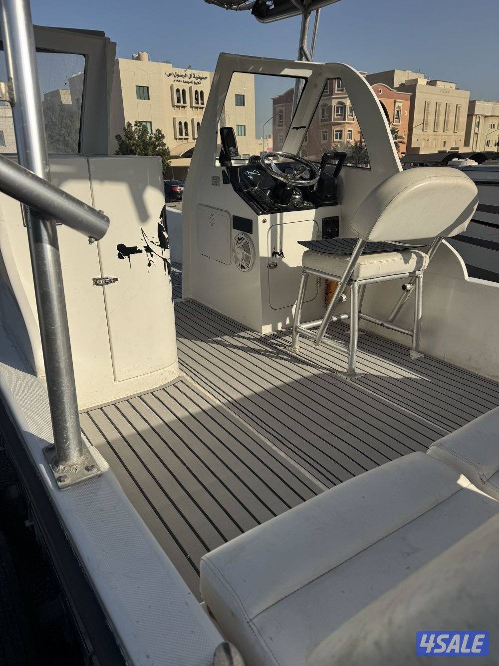 للبيع الختال  27 قدم موديل 2021 نظيف جذاً علي 200/200 ياماها عكس ستاندر9