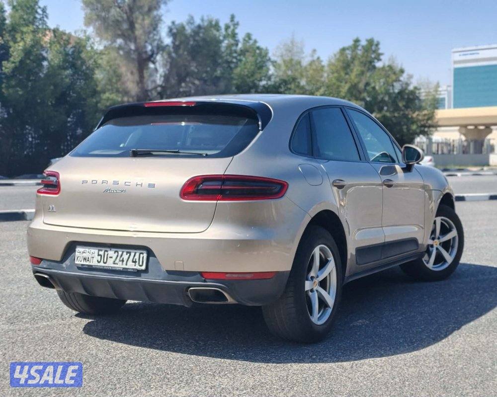 للبيع بورش - ماكان - موديل 2017 - ماشى 93 الف - شرط الفحص4