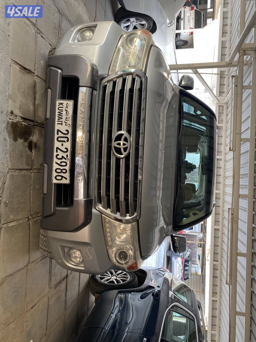 لاند كروزر مديل 2012 الموتر نظيف جدا1