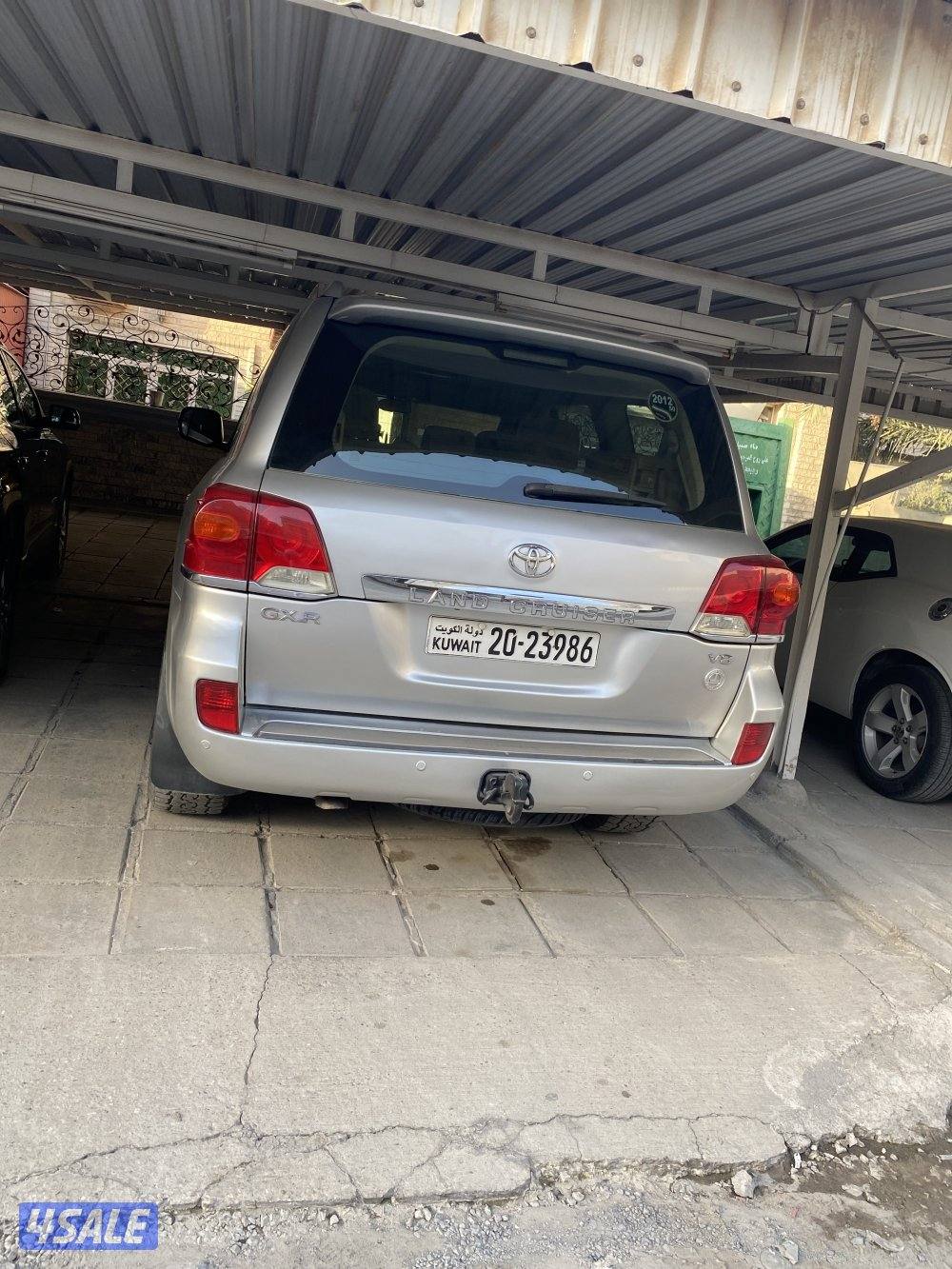 لاند كروزر مديل 2012 الموتر نظيف جدا4