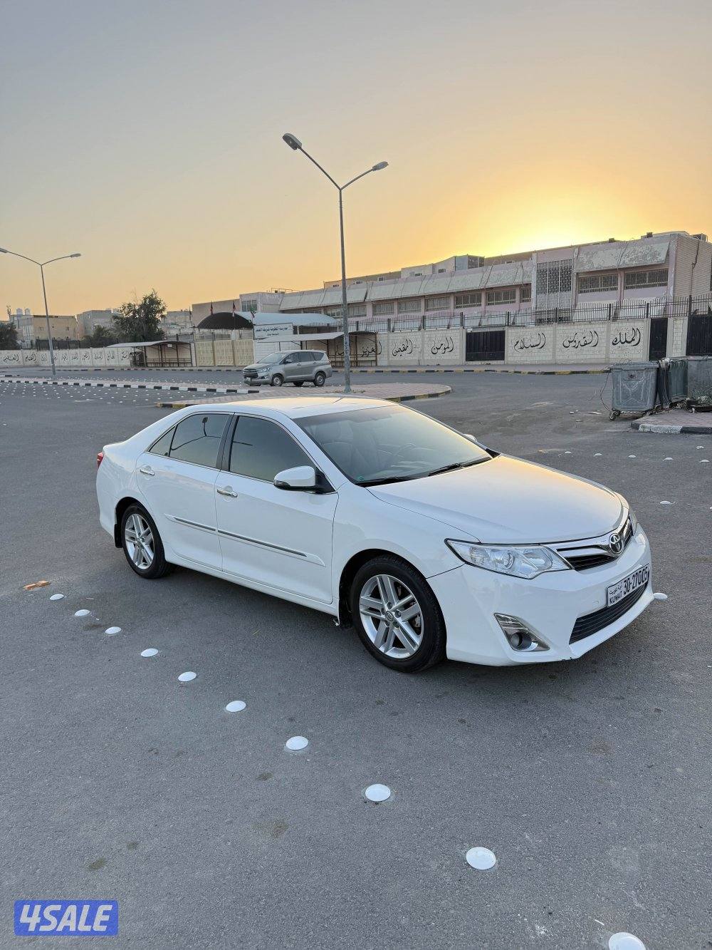 كامري 2014 GLX بحاله الوكاله0