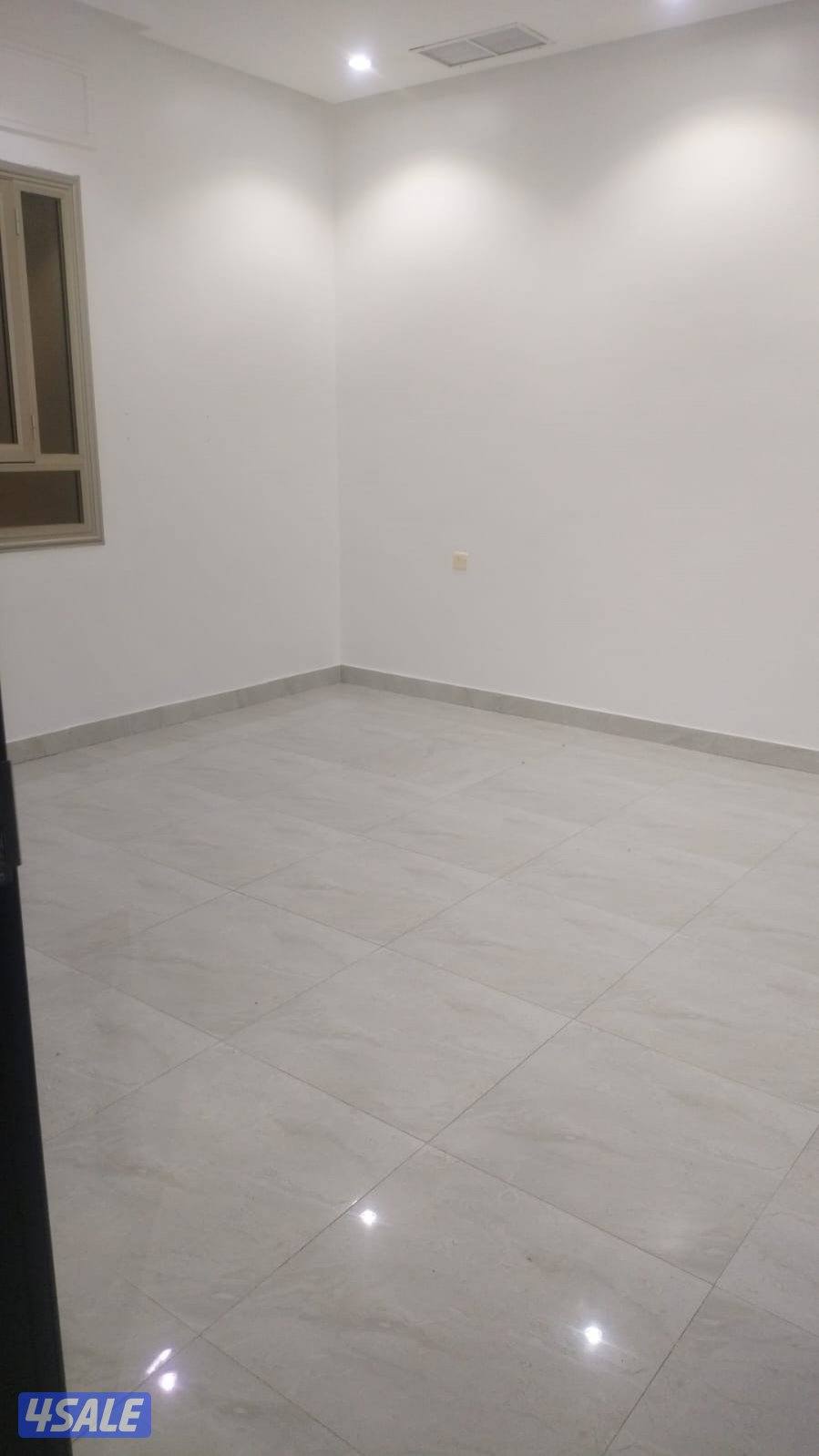 مدينه صباح الاحمد الخامسه ق 4 شقه 4 غرف0