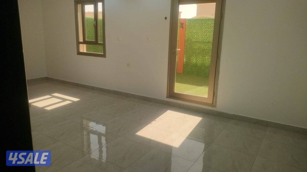 مدينه صباح الاحمد الخامسه ق 4 شقه 4 غرف5