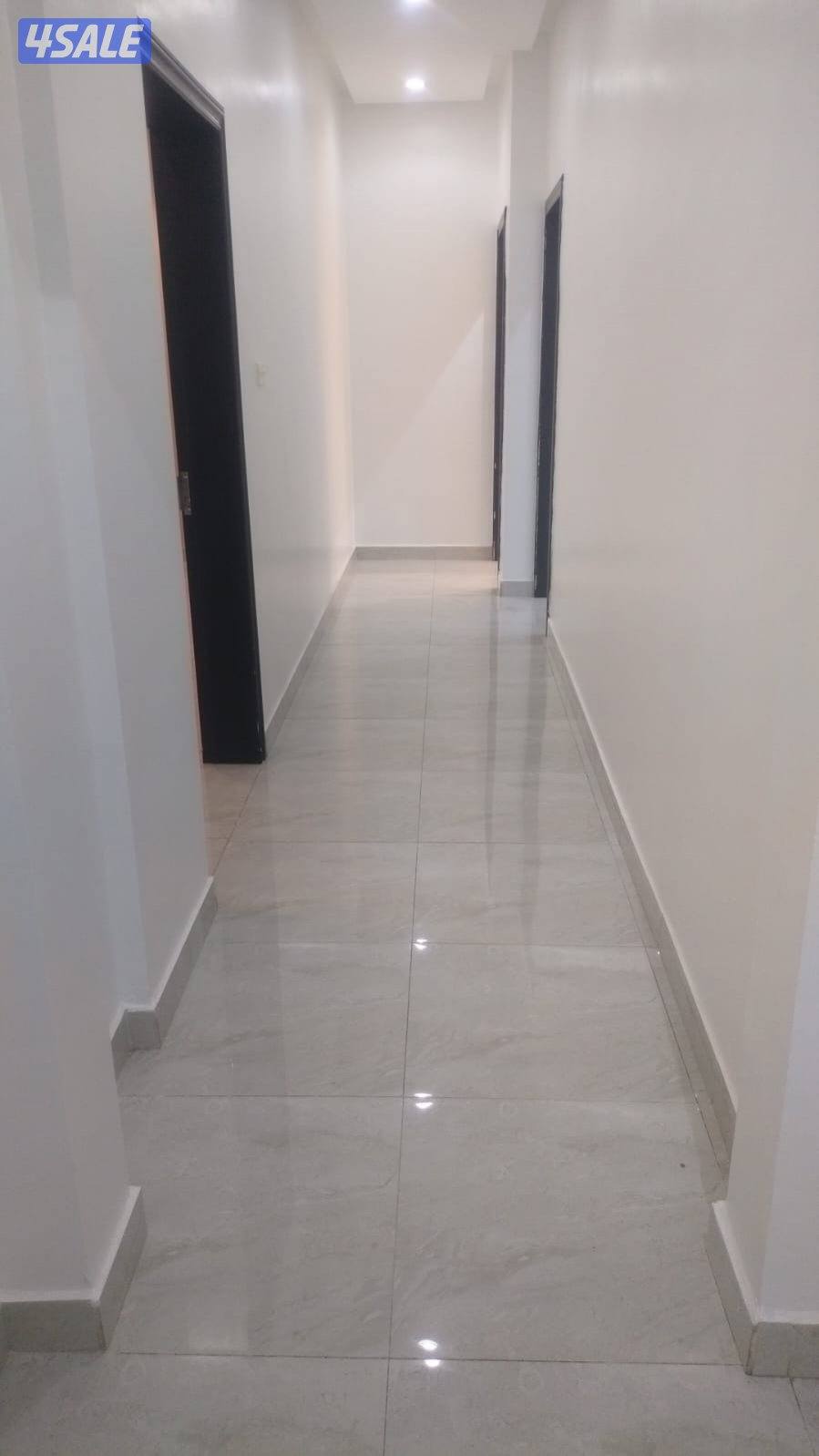 مدينه صباح الاحمد الخامسه ق 4 شقه 4 غرف8