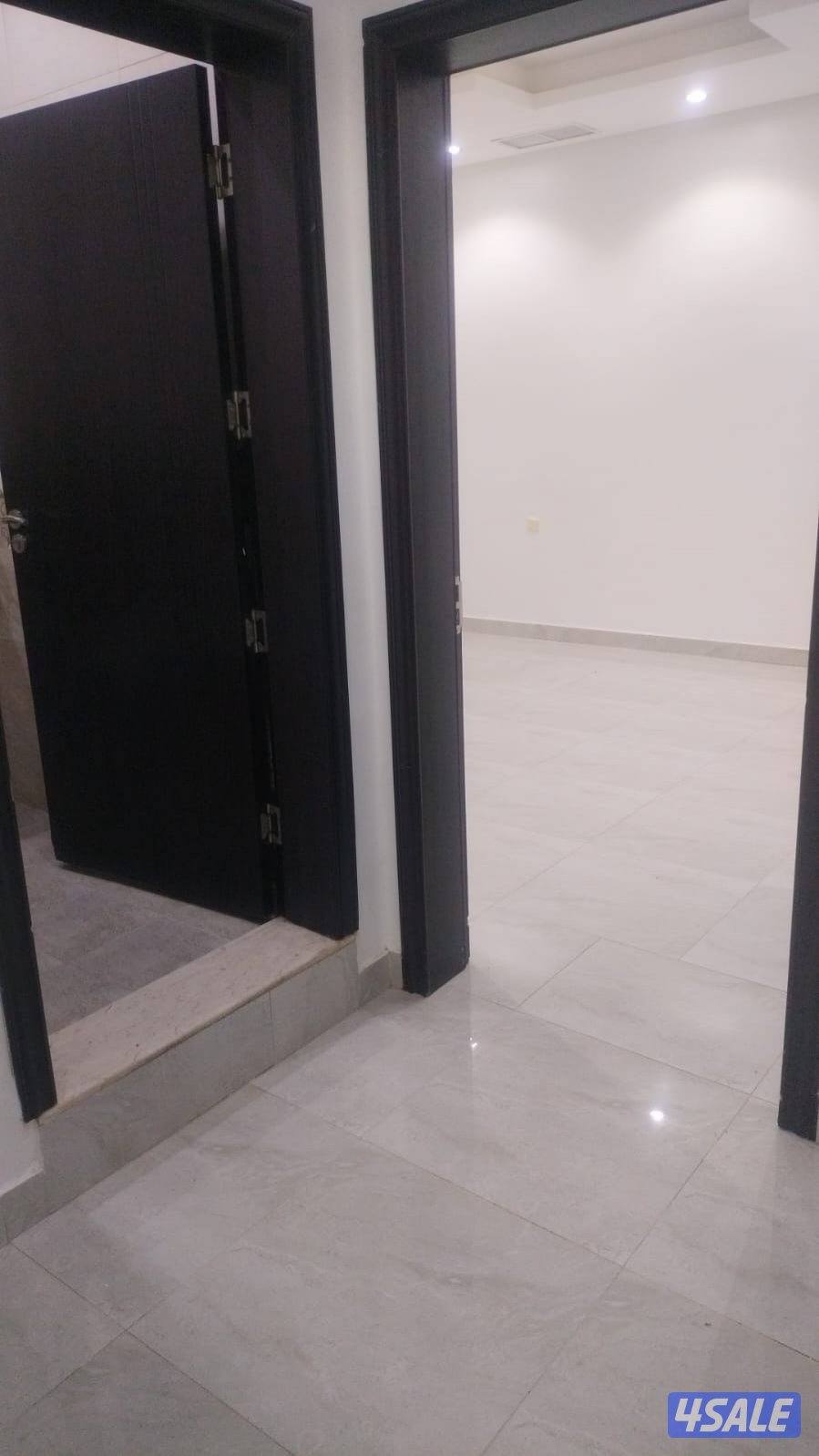 مدينه صباح الاحمد الخامسه ق 4 شقه 4 غرف7